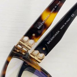 Picture of Balenciga Sunglasses _SKUfw55617053fw